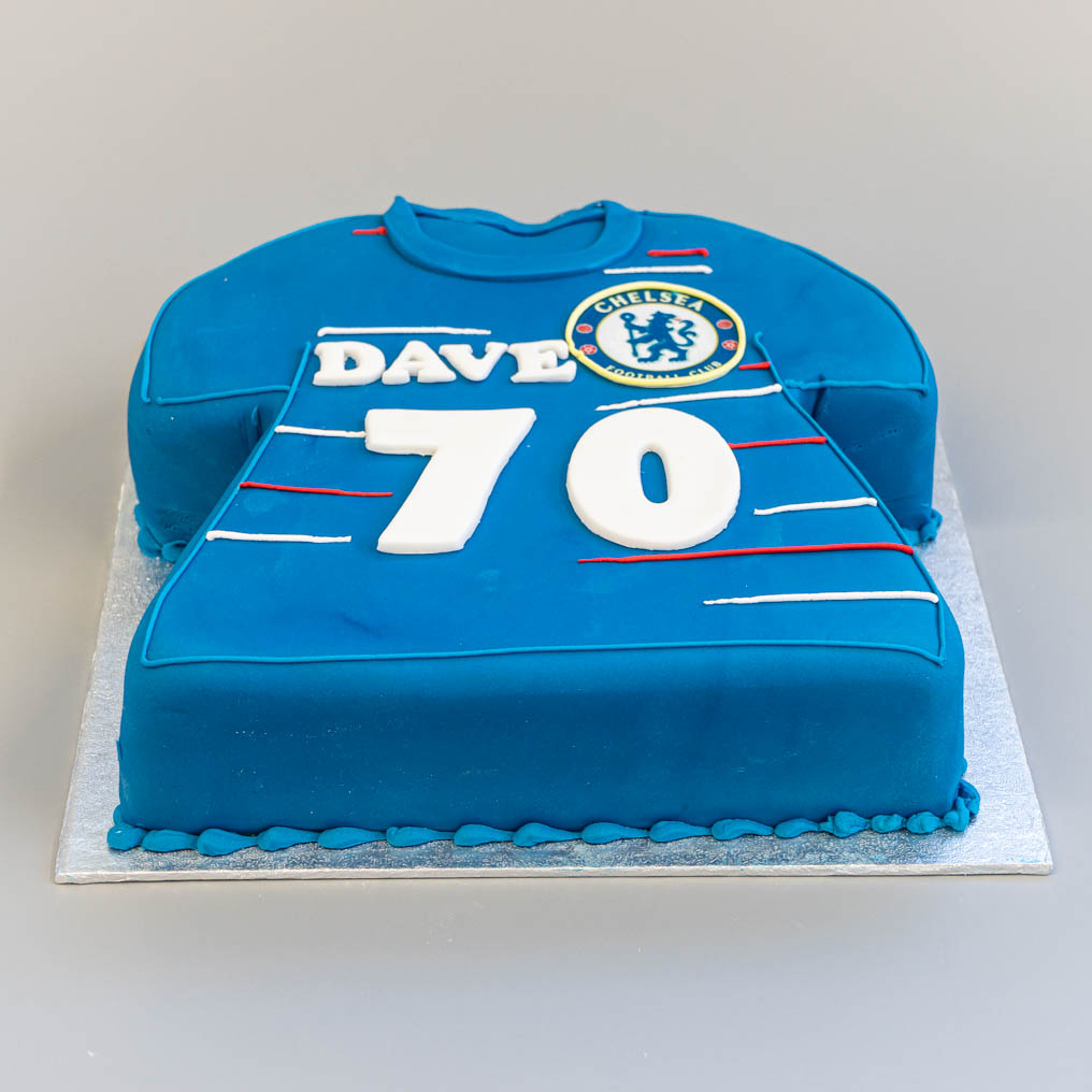 Football Shirt Cake – Flavour Bites Cakes